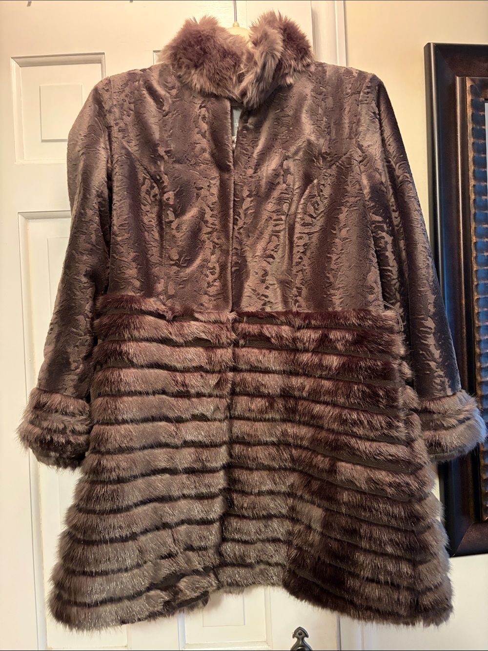 dennis basso Brown Faux Fur-Trimmed Teddy Coat